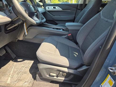 New 2026 Ford Explorer Active AWD/4WD image 7