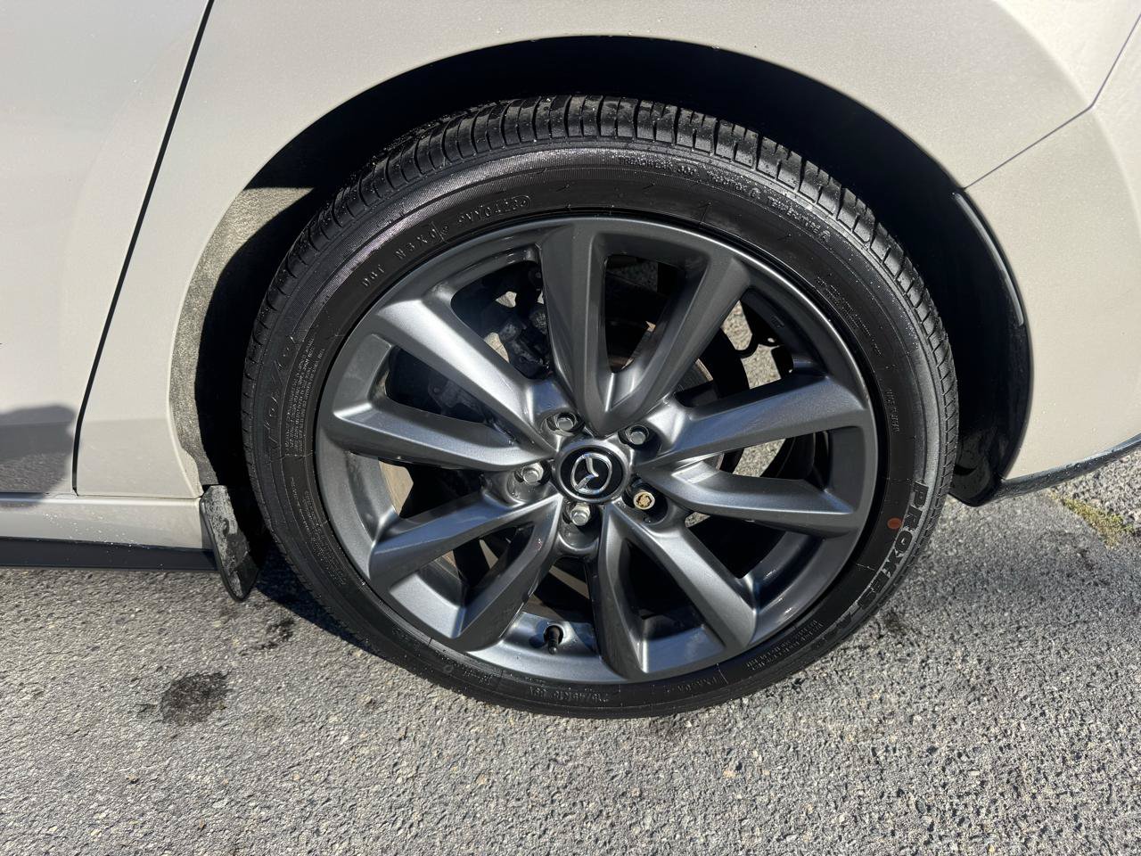Used 2023 MAZDA MAZDA3 s FWD image 11
