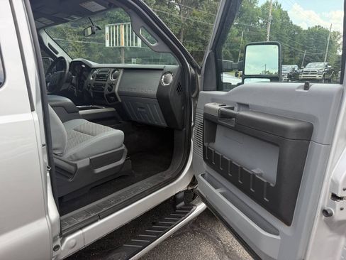 Used 2016 Ford F250 XLT w/ XLT Value Package AWD/4WD image 19