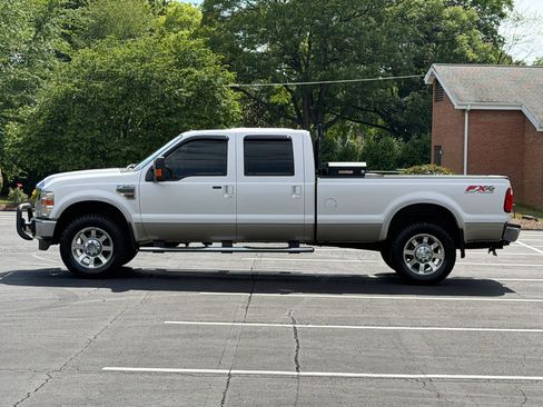 Used 2010 Ford F350 Lariat AWD/4WD image 2