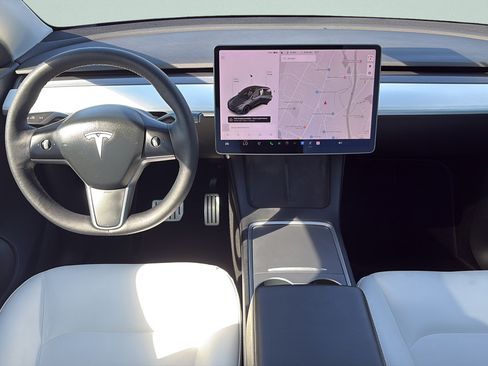 Used 2021 Tesla Model Y Performance AWD/4WD image 11