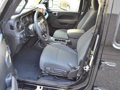 New 2026 Jeep Wrangler Unlimited Rubicon AWD/4WD image 14