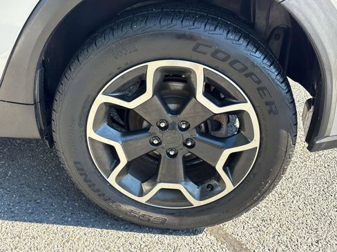 Used 2013 Subaru Crosstrek 2.0i Premium image 10