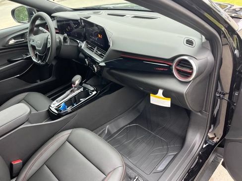 New 2026 Chevrolet Trax RS w/ Driver Confidence Package FWD image 30