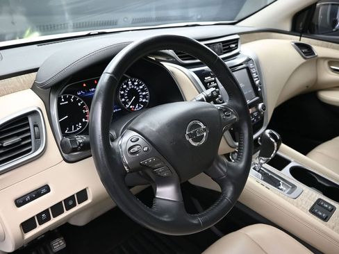 Used 2022 Nissan Murano SV image 12