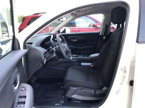 New 2026 Honda HR-V LX image 9