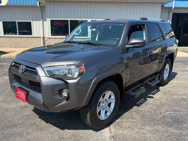 Used 2021 Toyota 4Runner SR5 AWD/4WD image 2