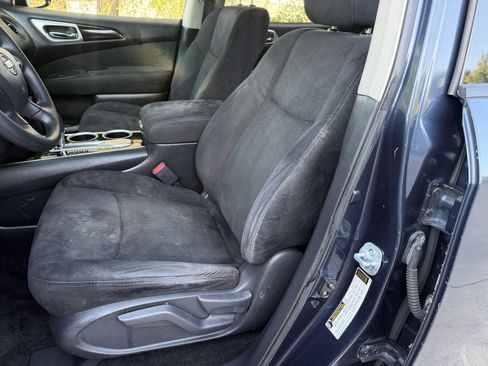 Used 2016 Nissan Pathfinder S FWD image 25
