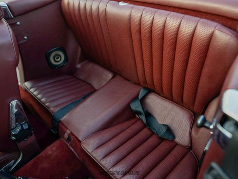 Used 1987 Mercedes-Benz 560 SL image 35