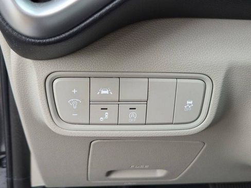 Certified 2022 Kia Soul LX w/ Technology Package FWD image 14