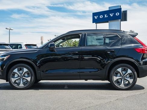 New 2026 Volvo XC40 B5 Plus w/ Protection Package Premier AWD/4WD image 4