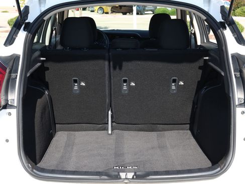 Used 2024 Nissan Kicks SV FWD image 32