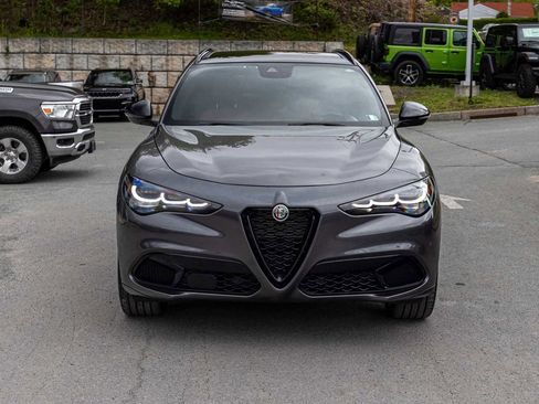 Used 2024 Alfa Romeo Stelvio Veloce AWD/4WD image 2