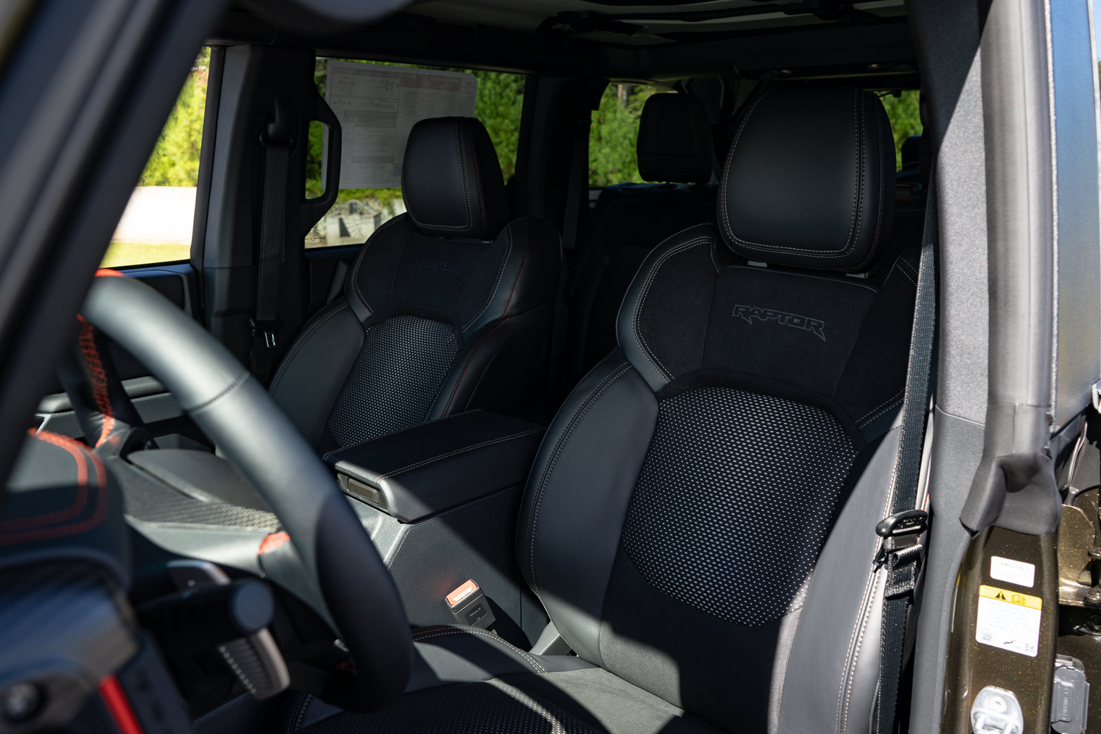 New 2026 Ford Bronco Raptor w/ Interior Carbon Fiber Pack AWD/4WD image 33