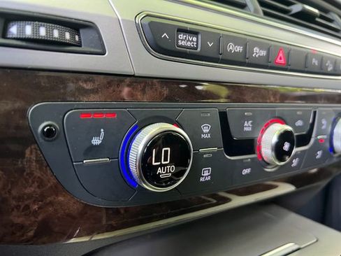 Used 2018 Audi Q7 2.0T Premium Plus image 28