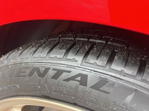 Used 2021 Hyundai Veloster N image 23