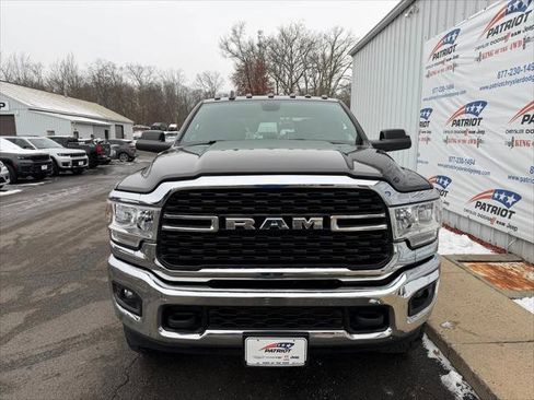 Certified 2022 RAM 3500 Big Horn w/ Level 1 Equipment Group image 3