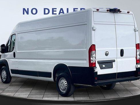 Used 2023 RAM ProMaster 3500 FWD image 4