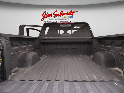 Used 2024 GMC Sierra 1500 Denali w/ Denali Reserve Package AWD/4WD image 36