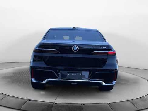 Certified 2023 BMW 740i image 6