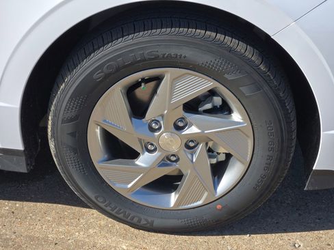 New 2026 Hyundai Sonata SE FWD image 8