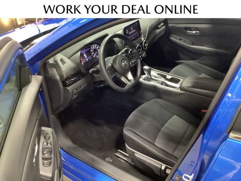 Used 2020 Nissan Sentra SV image 18