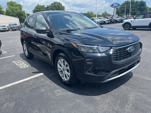 Used 2023 Ford Escape Active image 7