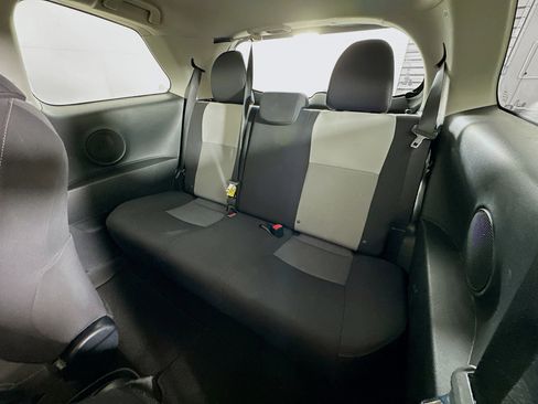 Used 2018 Toyota Yaris LE w/ Carpet Mat Package image 24