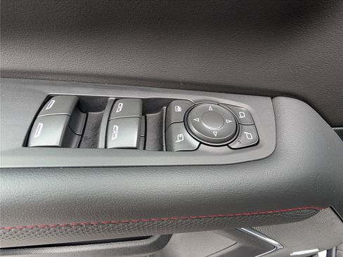 Used 2025 Chevrolet Suburban RST w/ RST Capability Package image 22