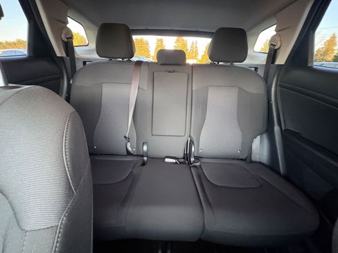 Used 2025 Kia Sportage LX image 37