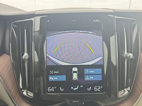 Used 2021 Volvo XC60 T5 Momentum w/ Premium Package image 22