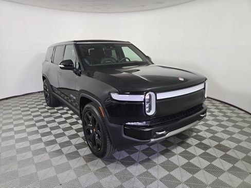 Used 2024 Rivian R1S Adventure AWD/4WD image 7