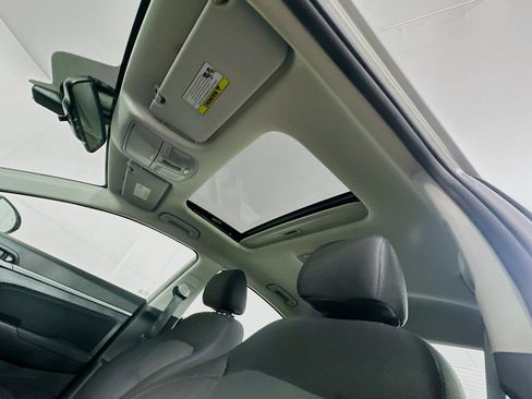 Used 2020 Hyundai Elantra Value Edition w/ Cargo Package (C1) image 25