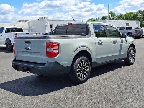 Used 2022 Ford Maverick Lariat w/ Lariat Luxury Package FWD image 6
