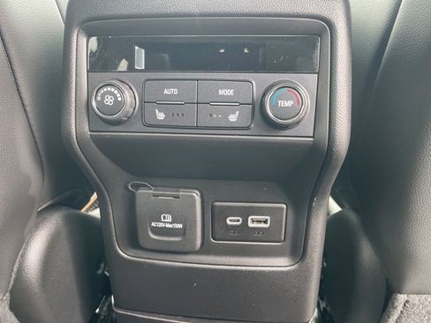 Used 2023 GMC Acadia AT4 w/ Technology Package image 20