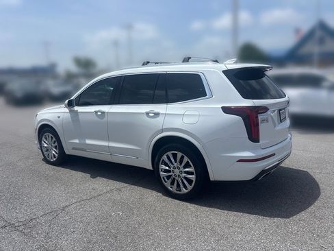 Used 2020 Cadillac XT6 Premium Luxury FWD image 4