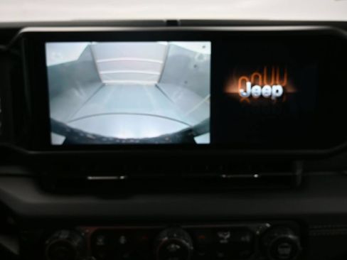Used 2025 Jeep Wrangler Unlimited Rubicon 4xe w/ Convenience Group AWD/4WD image 25