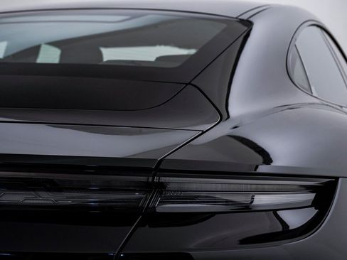 Certified 2024 Porsche Taycan GTS image 12