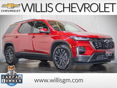 Used 2023 Chevrolet Traverse RS AWD/4WD image 1