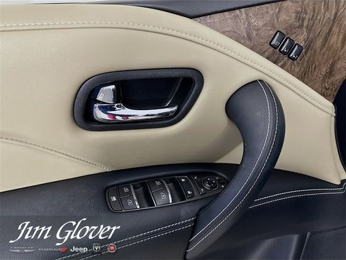 Used 2024 INFINITI QX80 Premium Select w/ Cargo Package image 22