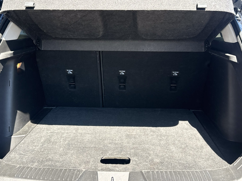 Used 2025 Chevrolet Trax LT FWD image 6