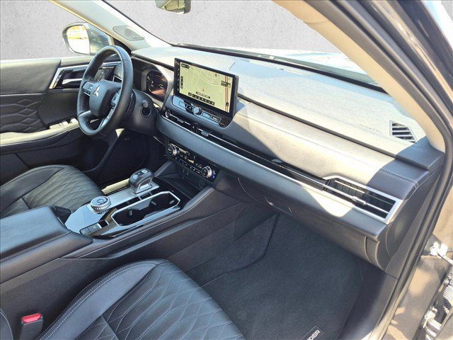 Used 2025 Mitsubishi Outlander SEL FWD image 22