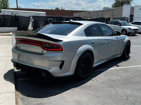 Used 2020 Dodge Charger Scat Pack RWD image 7