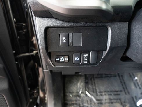 Used 2023 Toyota Tacoma TRD Sport image 11