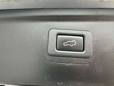 Used 2019 Subaru Outback 2.5i Premium w/ Popular Package #2 AWD/4WD image 7