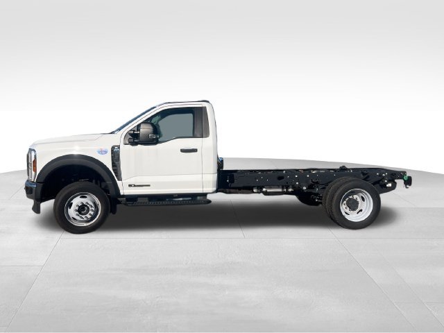 New 2026 Ford F550 4x4 Regular Cab Super Duty image 3