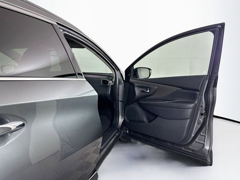 Used 2024 Nissan Murano SV AWD/4WD image 30