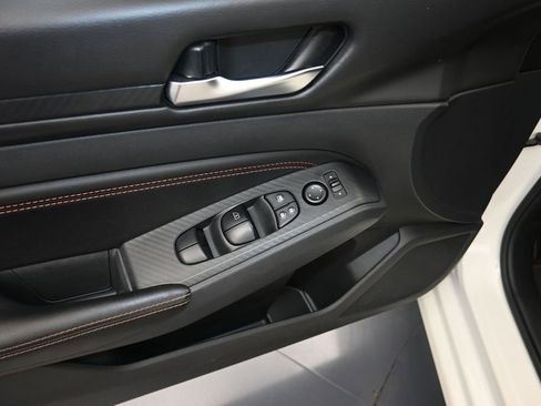 Certified 2021 Nissan Altima 2.0 SR FWD image 11