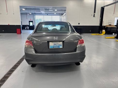 Used 2010 Honda Accord EX-L image 4
