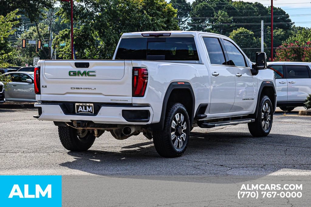 Used 2024 GMC Sierra 3500 Denali w/ Technology Package AWD/4WD image 5